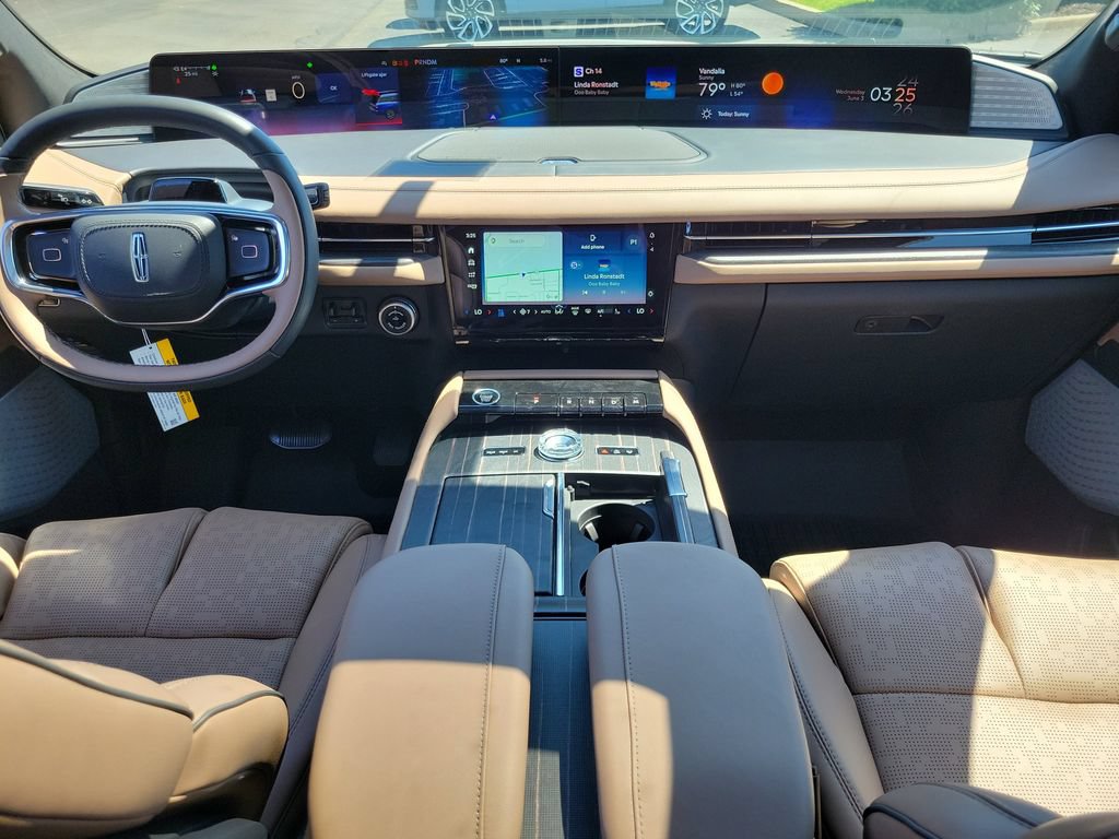 New 2026 Lincoln Navigator Black Label AWD/4WD image 11