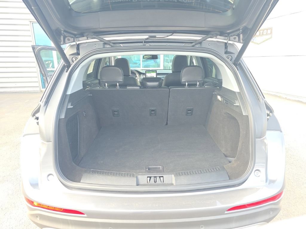 Used 2022 Lincoln Corsair AWD w/ Premium Package image 30