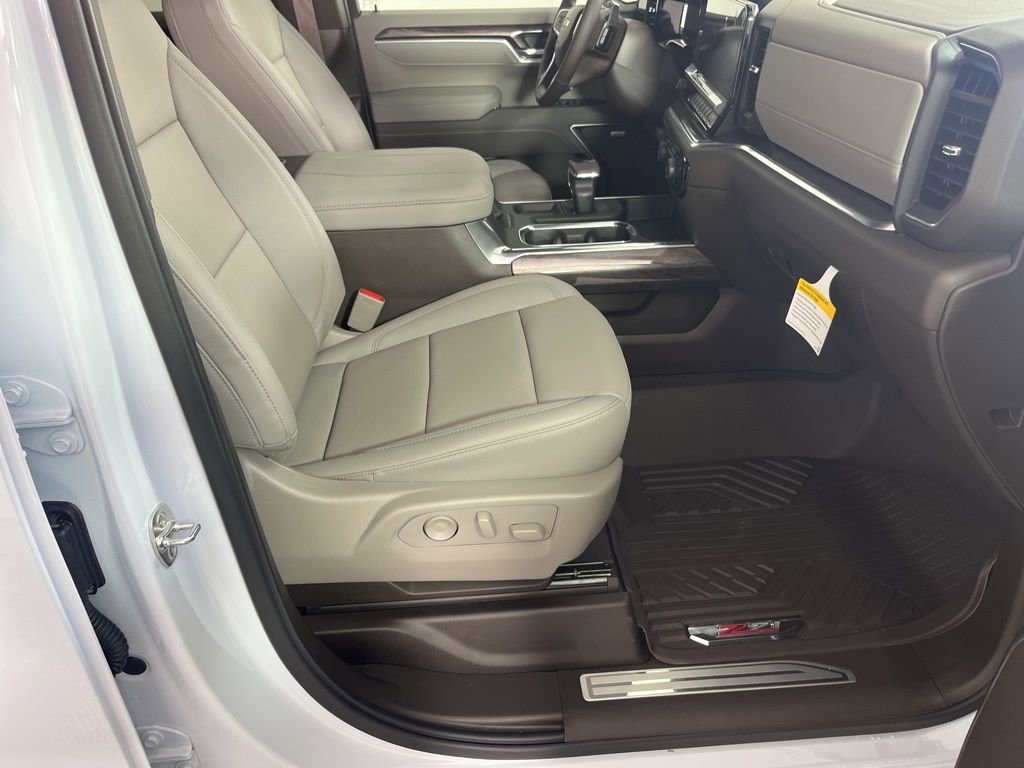 New 2026 Chevrolet Silverado 1500 LTZ image 15