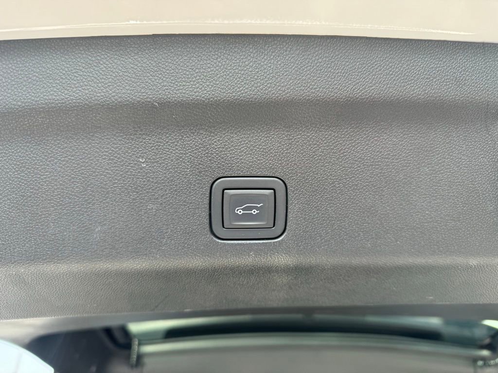 Certified 2024 Chevrolet Tahoe Premier RWD image 8