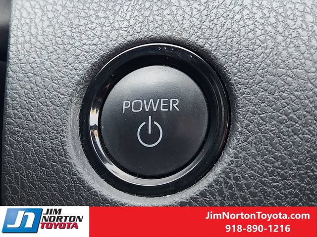 Used 2025 Toyota Camry SE FWD image 21