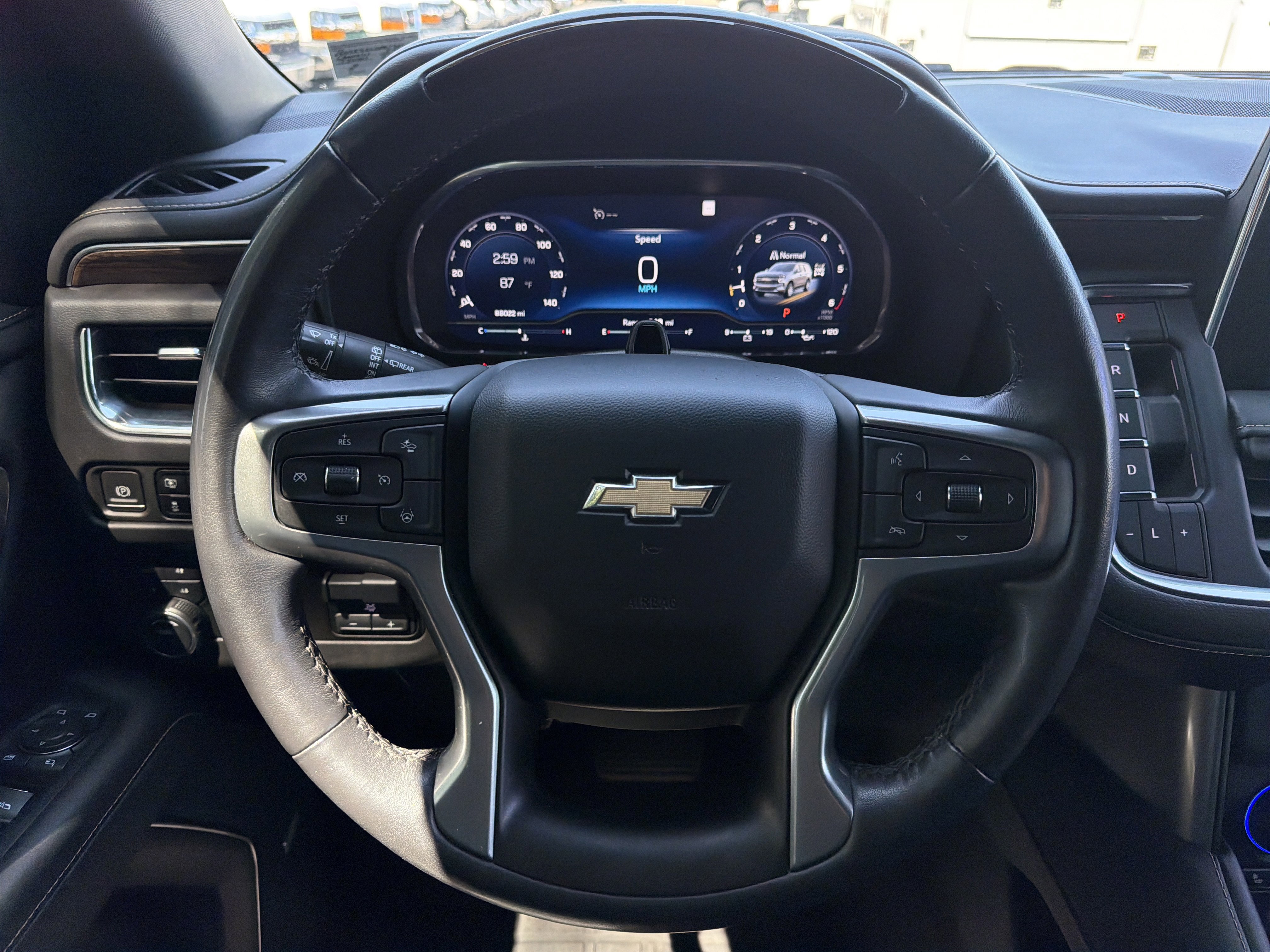 Used 2023 Chevrolet Tahoe Premier w/ Advanced Technology Package AWD/4WD image 18