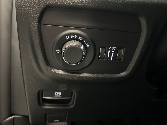 New 2026 Jeep Grand Cherokee Laredo X AWD/4WD image 24