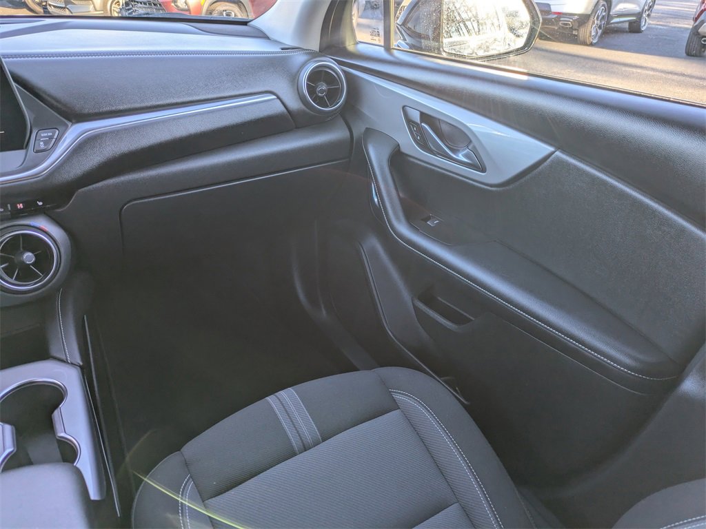 Used 2025 Chevrolet Blazer LT image 14