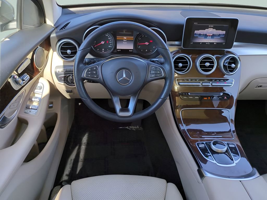 Used 2019 Mercedes-Benz GLC 300 4MATIC image 15
