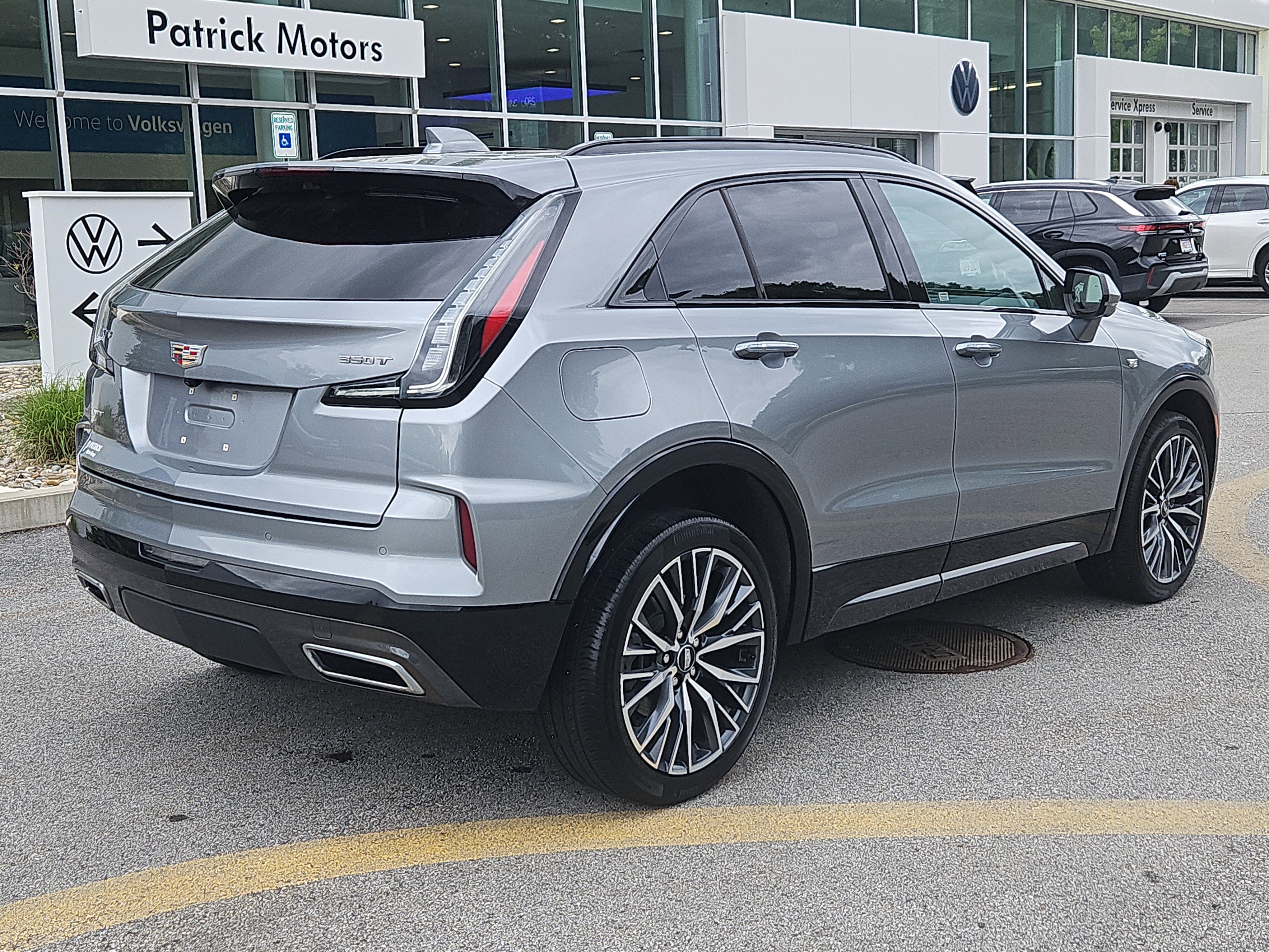 Used 2024 Cadillac XT4 Sport AWD/4WD image 2