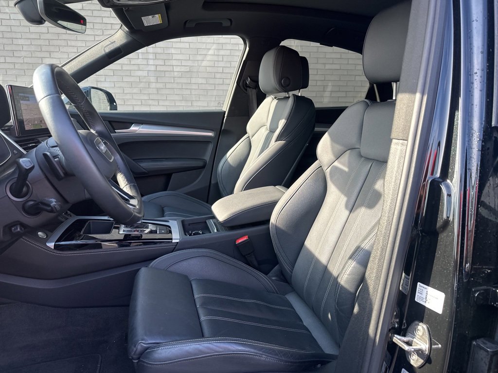 Used 2023 Audi Q5 2.0T Prestige w/ Prestige Package image 8