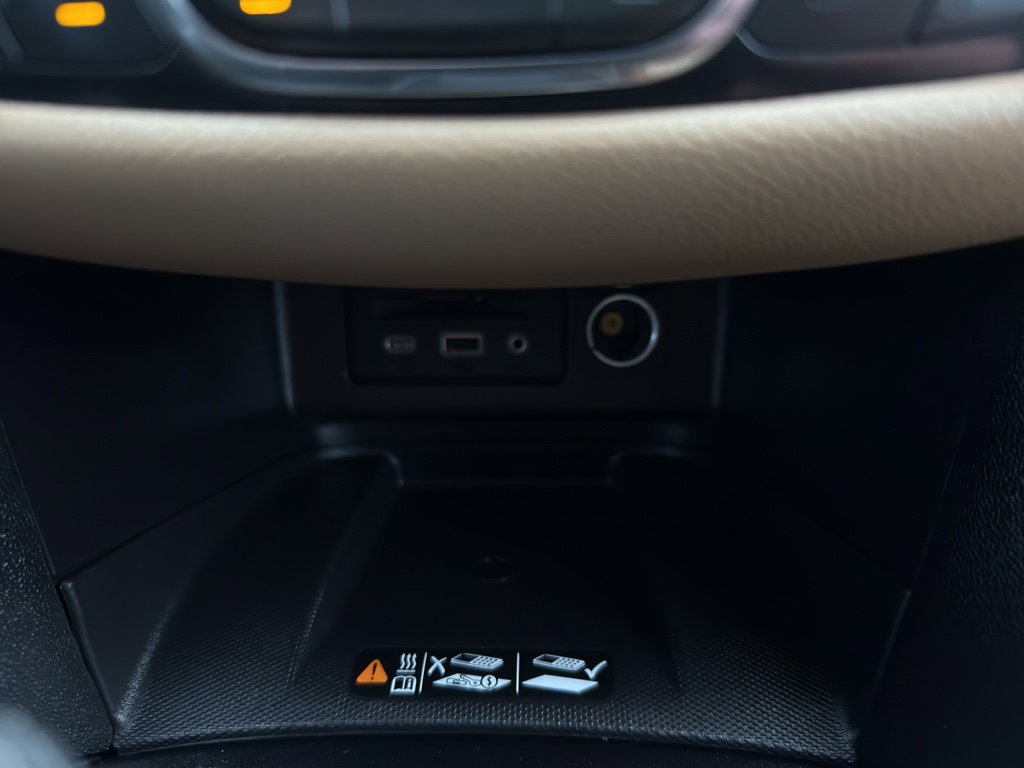 Used 2024 Chevrolet Equinox Premier image 20