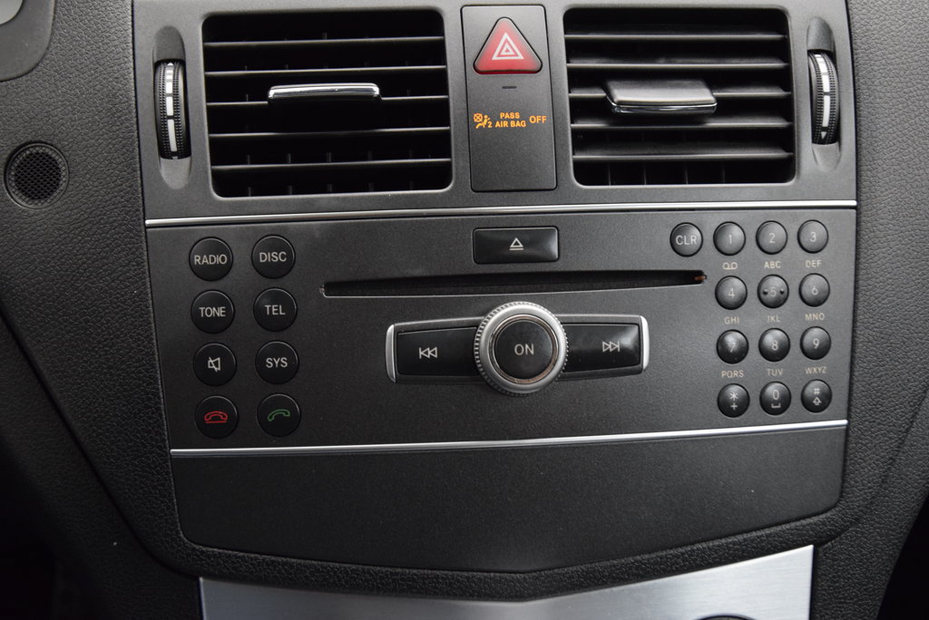 Used 2011 Mercedes-Benz C 300 Sedan image 25