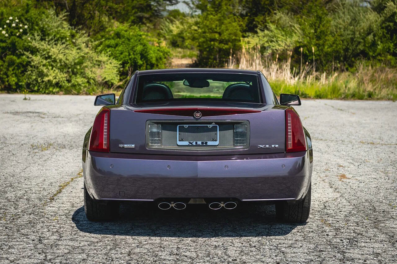 Used 2004 Cadillac XLR image 11