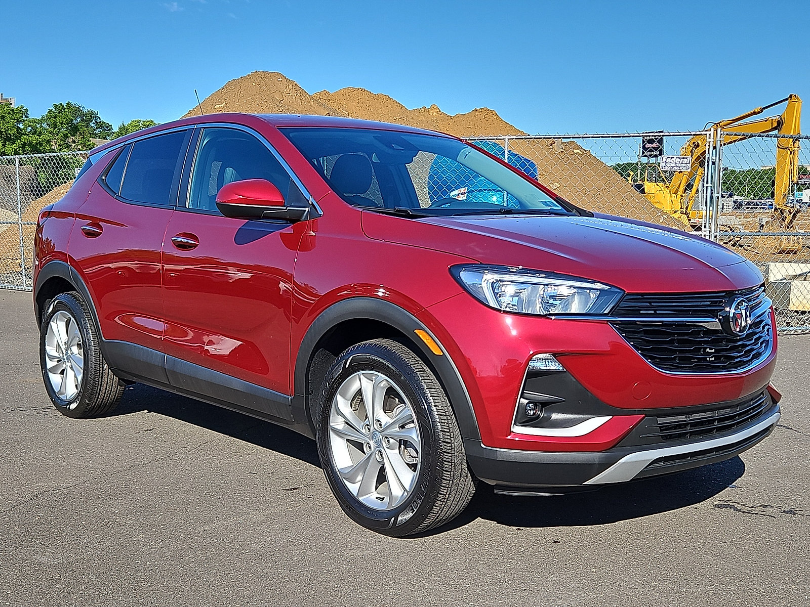Used 2023 Buick Encore GX Preferred w/ Cold Weather Comfort Package AWD/4WD image 1