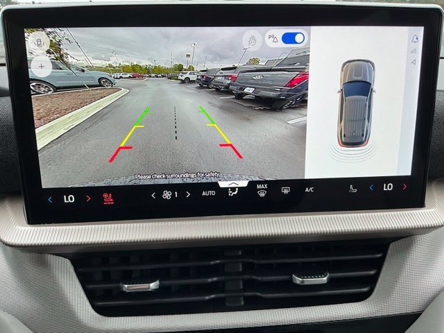 New 2026 Ford Explorer Active w/ Active Comfort Package RWD image 38