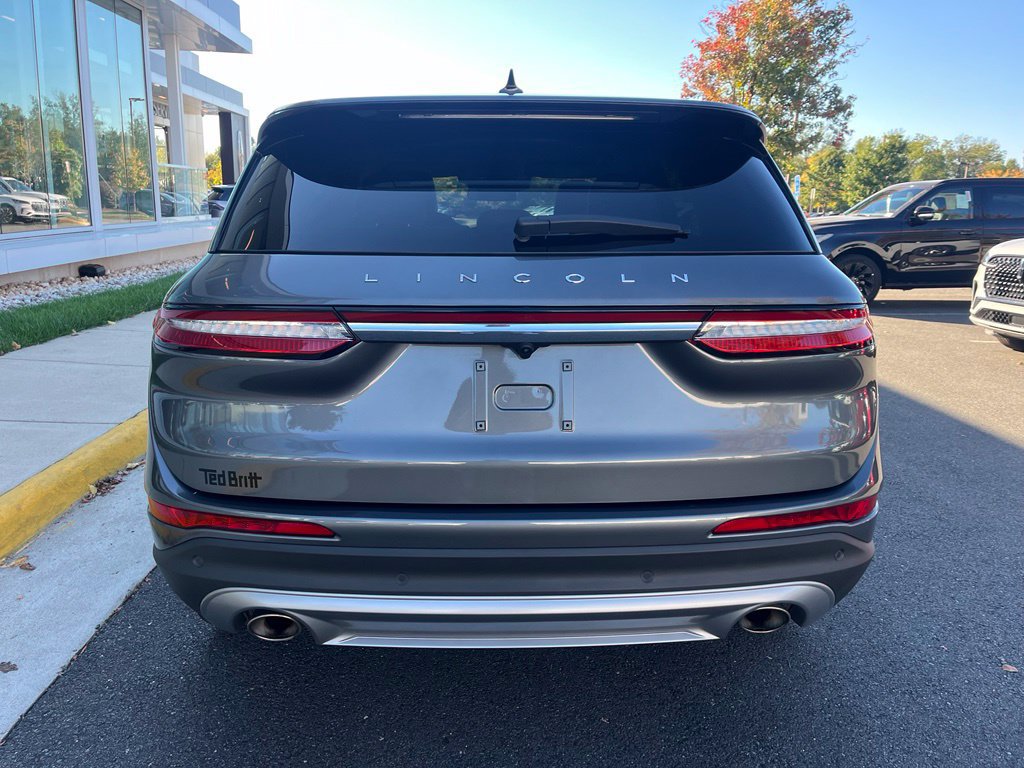 Used 2025 Lincoln Corsair AWD image 8