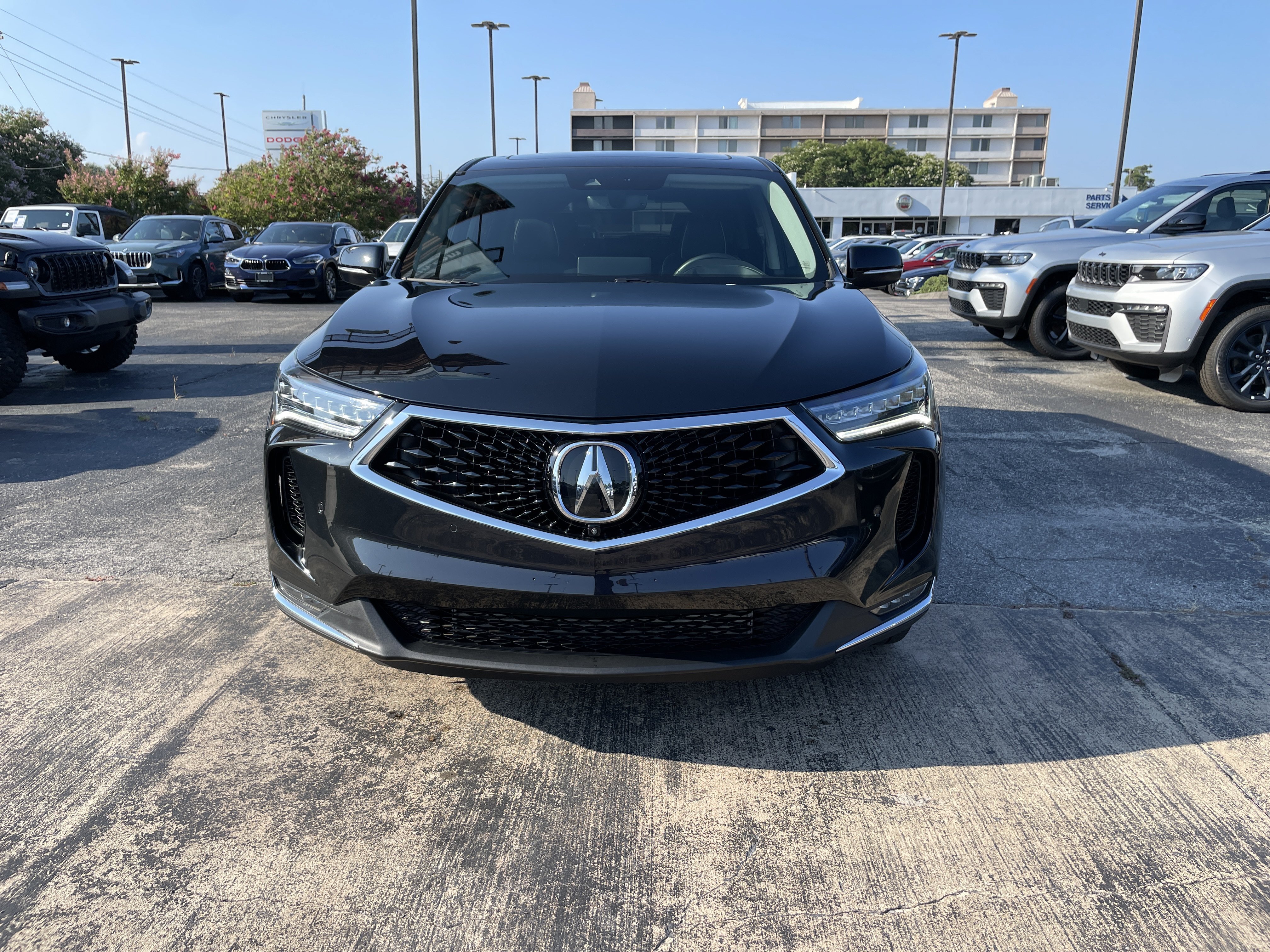 Used 2024 Acura RDX w/ Advance Package AWD/4WD image 3