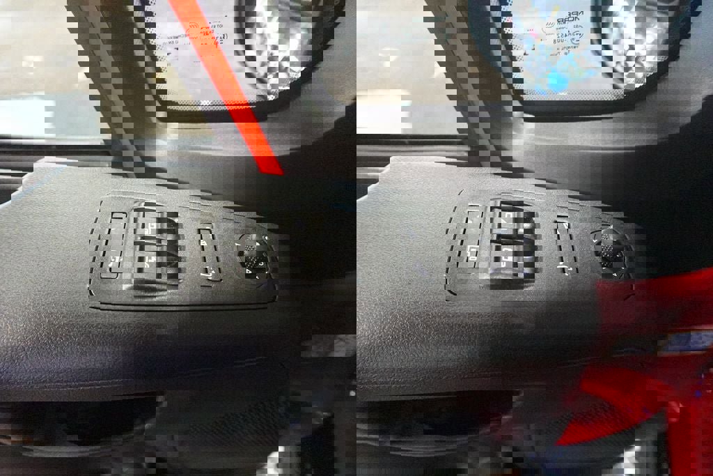 New 2026 RAM ProMaster 1500 w/ Convenience Group image 10