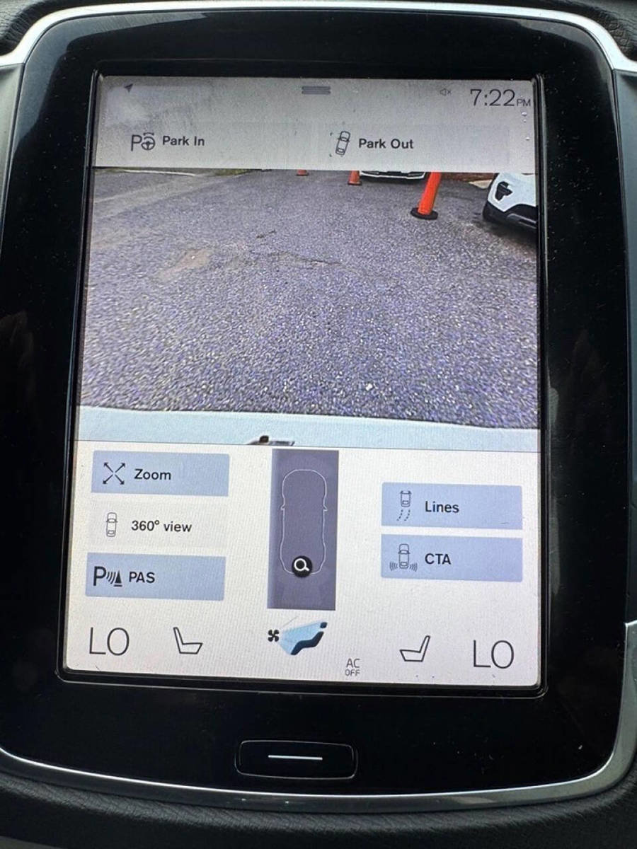 Used 2019 Volvo XC90 T6 Momentum w/ Advanced Package image 24