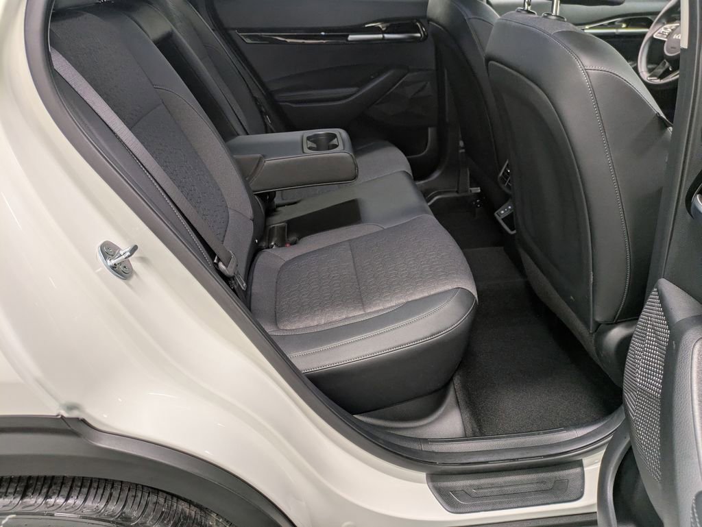 Used 2025 Kia Seltos S image 27