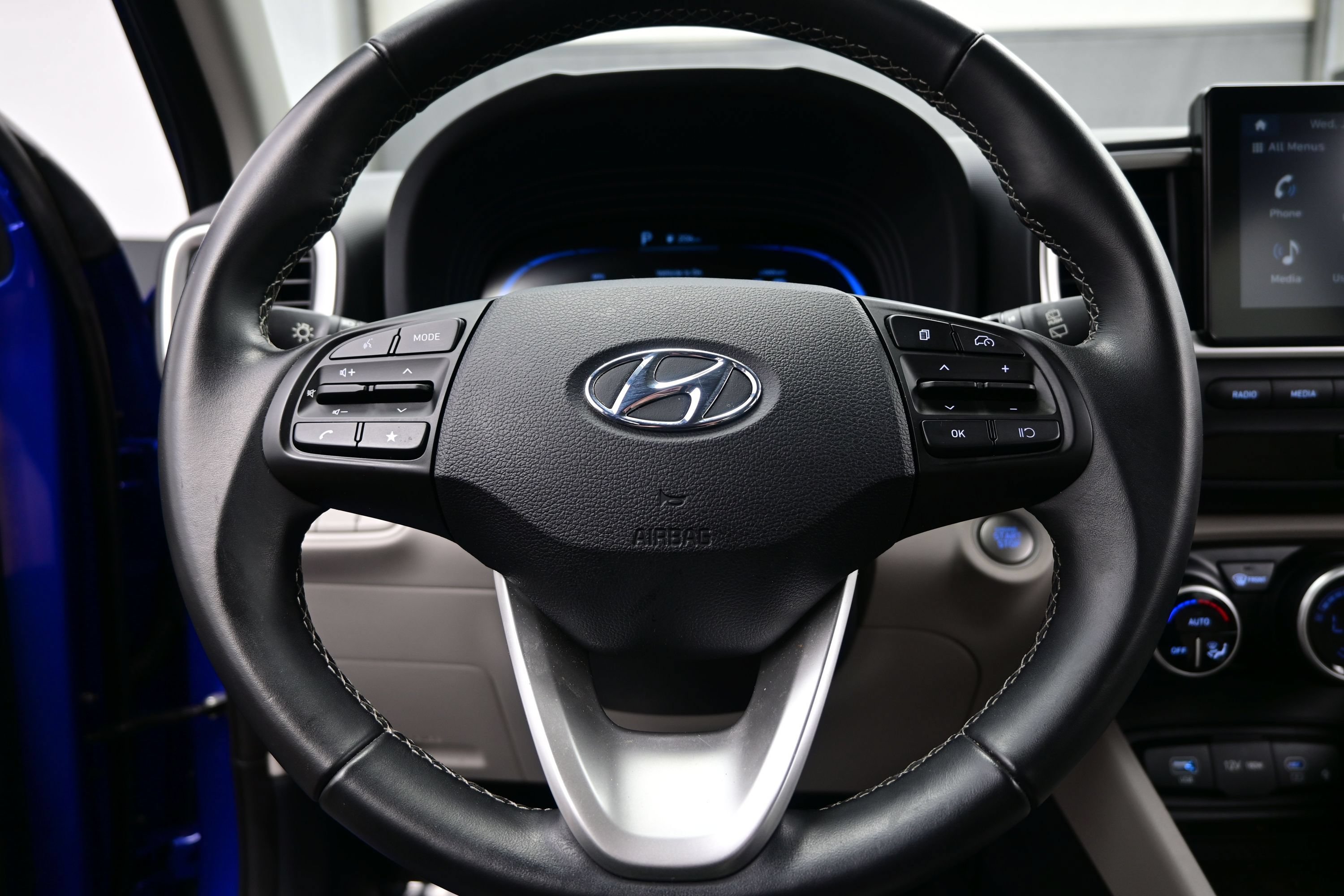 Certified 2026 Hyundai Venue SEL FWD image 24