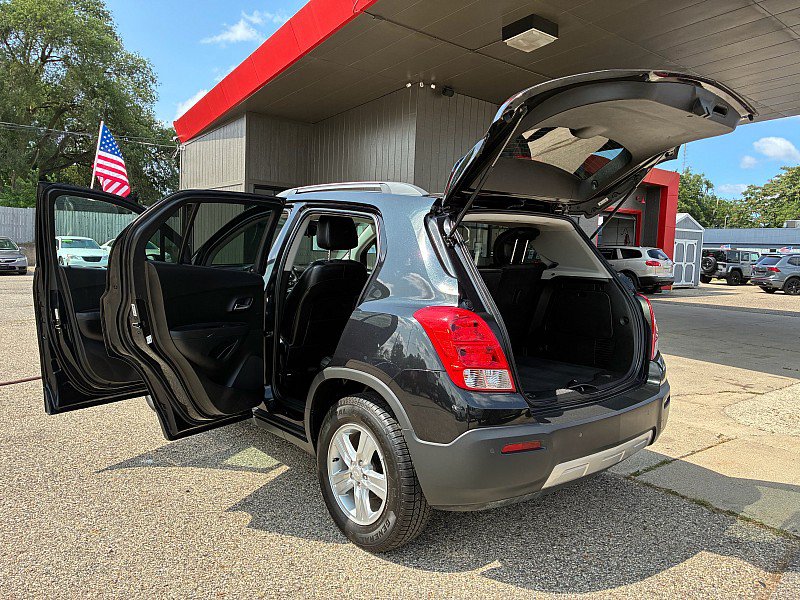 Used 2015 Chevrolet Trax LT w/ LT Plus Package FWD image 23