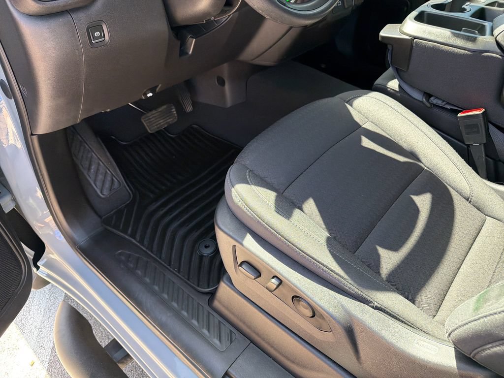 Used 2025 Chevrolet Silverado 1500 Custom w/ Turbomax Blackout Package RWD image 24