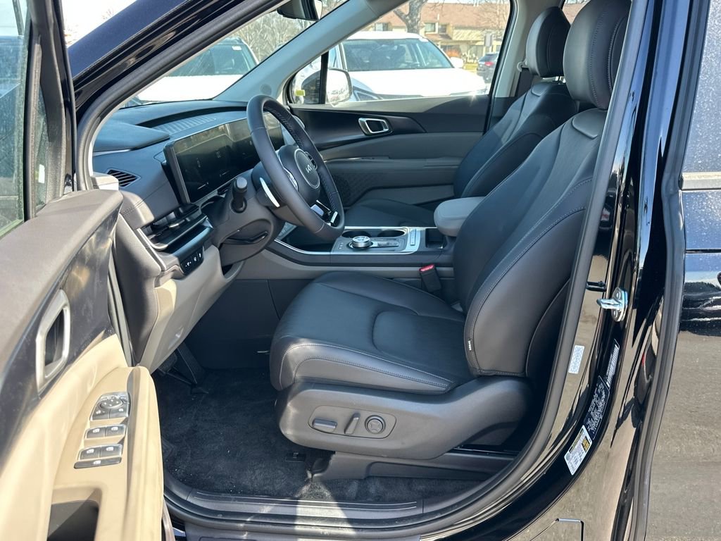 New 2026 Kia Carnival LXS image 9