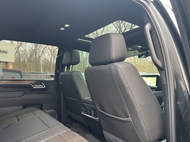 Used 2025 Chevrolet Silverado 2500 High Country w/ High Country Premium Package image 25