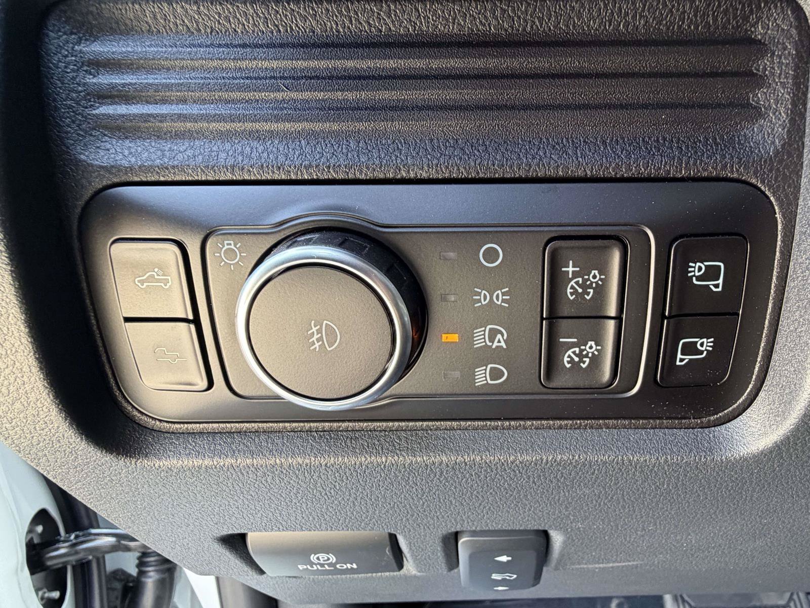 New 2026 Ford F350 Platinum w/ Tremor Off-Road Package AWD/4WD image 20