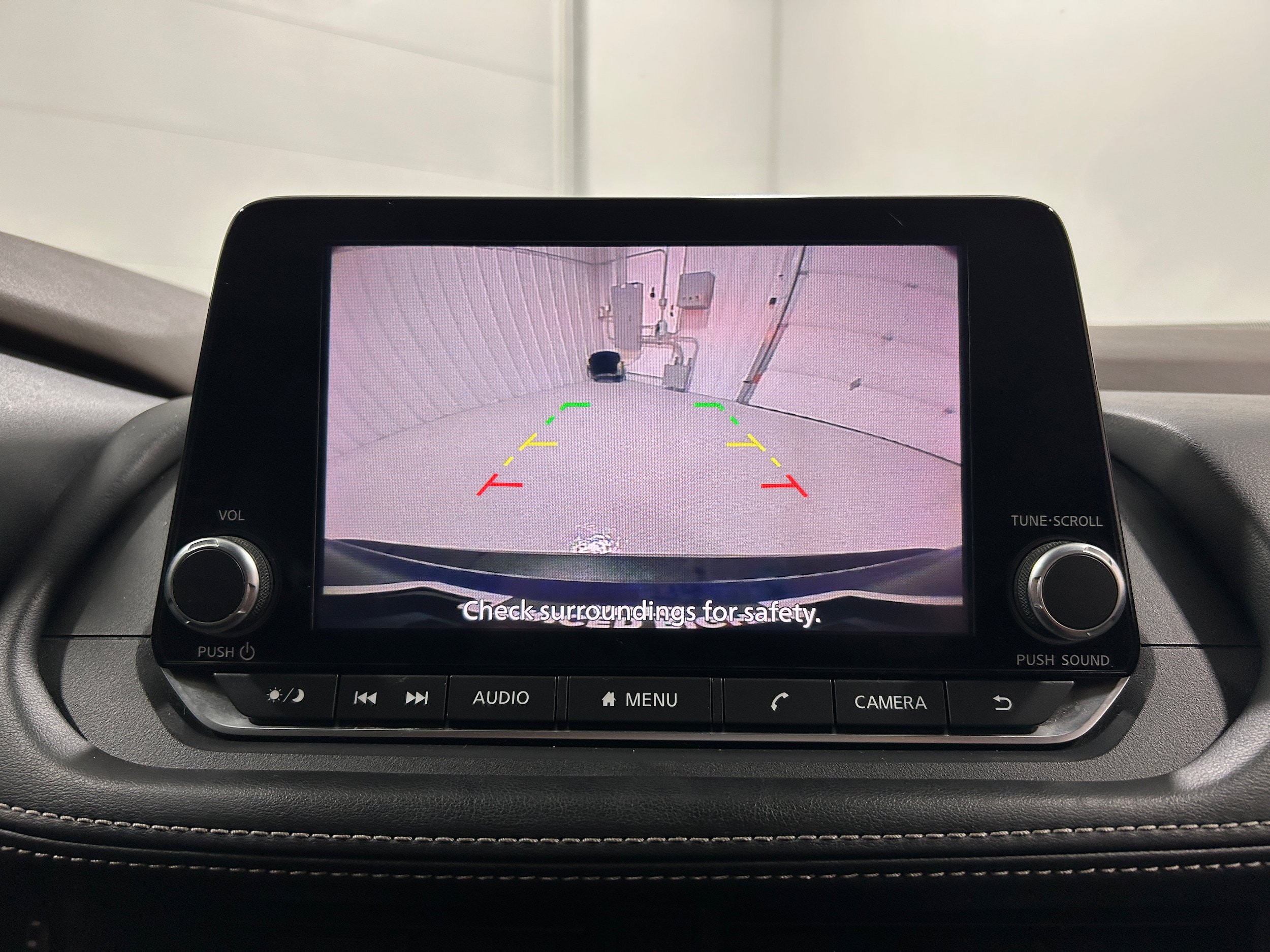 Used 2022 Nissan Rogue S AWD/4WD image 7