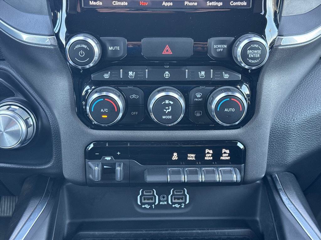 Used 2021 RAM 1500 Laramie w/ Sport Appearance Package AWD/4WD image 16