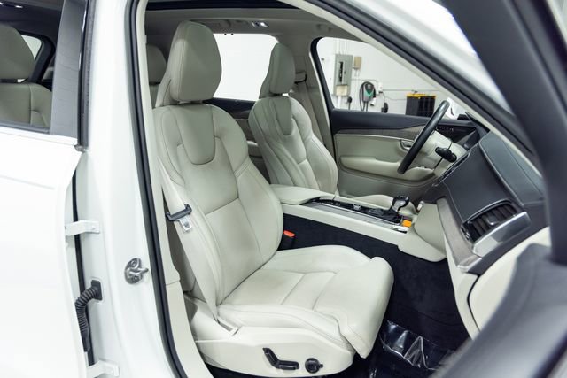 Used 2022 Volvo XC90 T6 Inscription w/ Advanced Package image 25