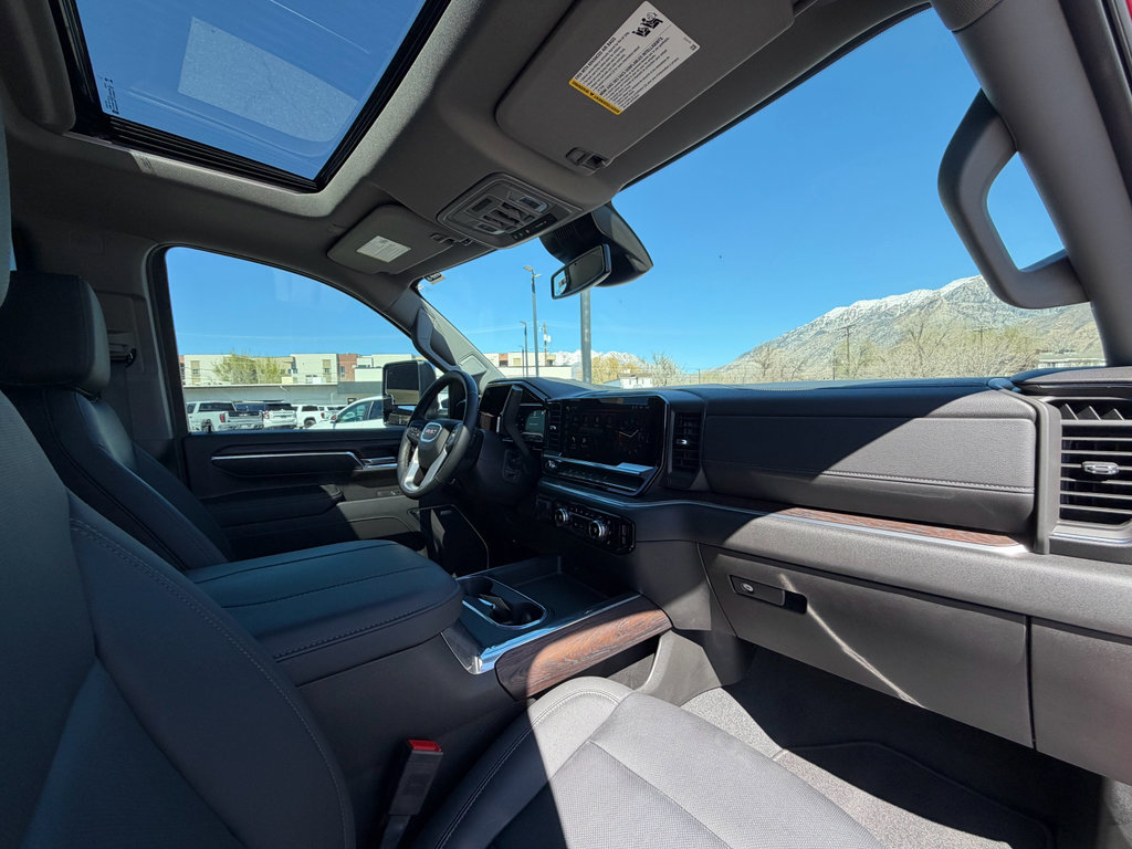 Used 2024 GMC Sierra 2500 SLT w/ SLT Premium Package image 20