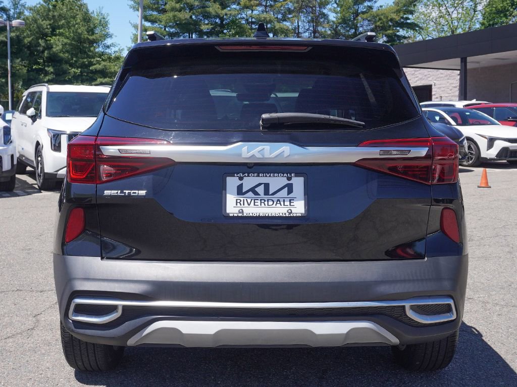 Used 2023 Kia Seltos S AWD/4WD image 12