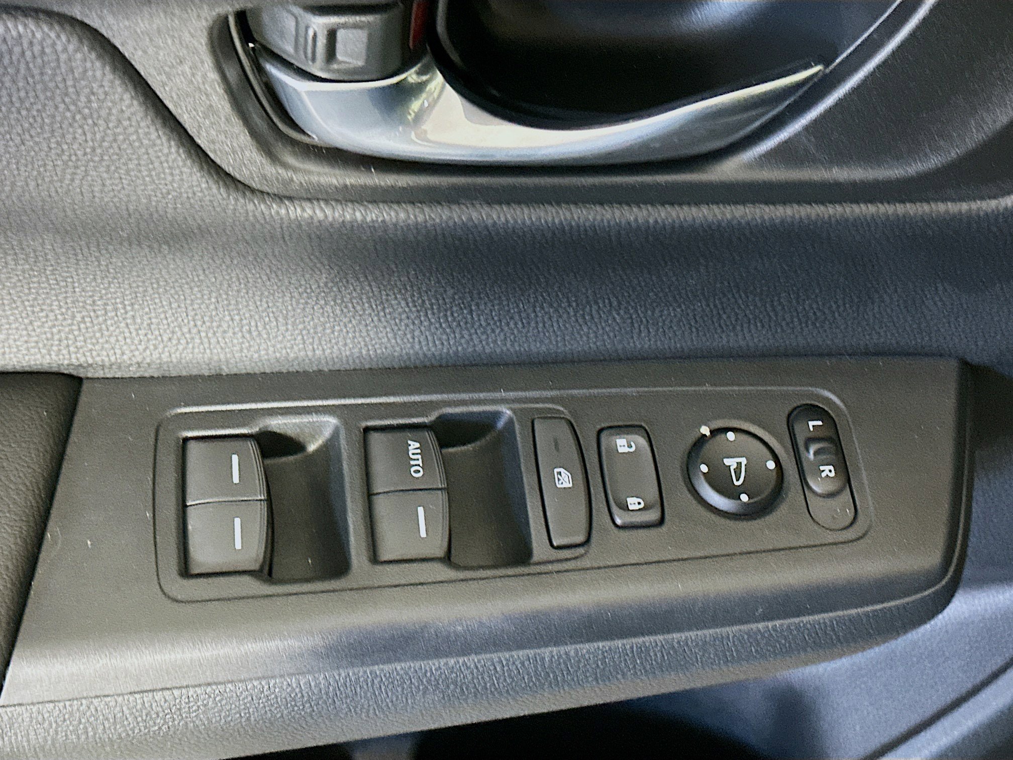 Used 2026 Honda CR-V LX image 15