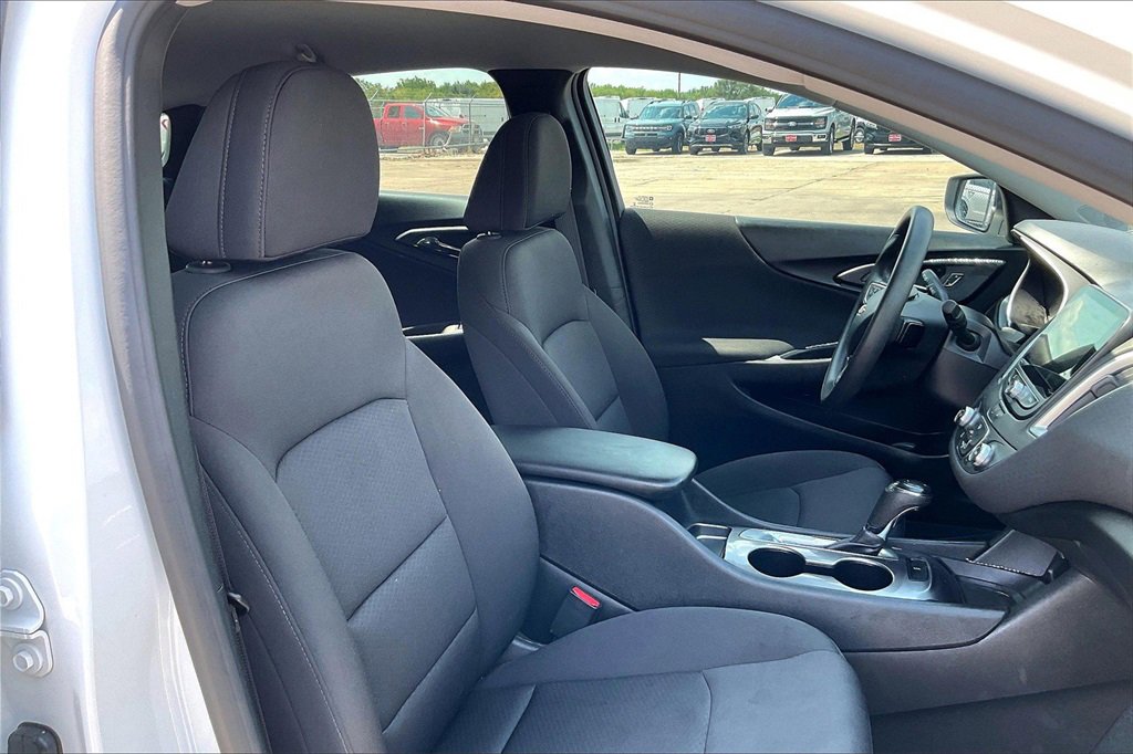 Used 2020 Chevrolet Malibu LS image 26
