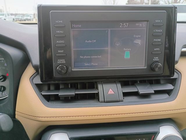 Used 2019 Toyota RAV4 LE w/ Carpet Mat Package image 23