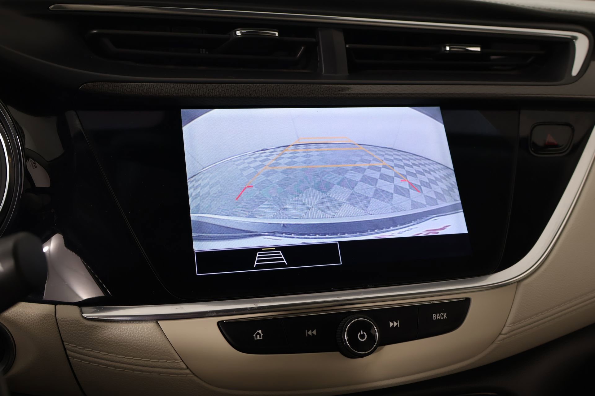 Used 2021 Buick Encore GX Preferred w/ Cold Weather Comfort Package FWD image 6