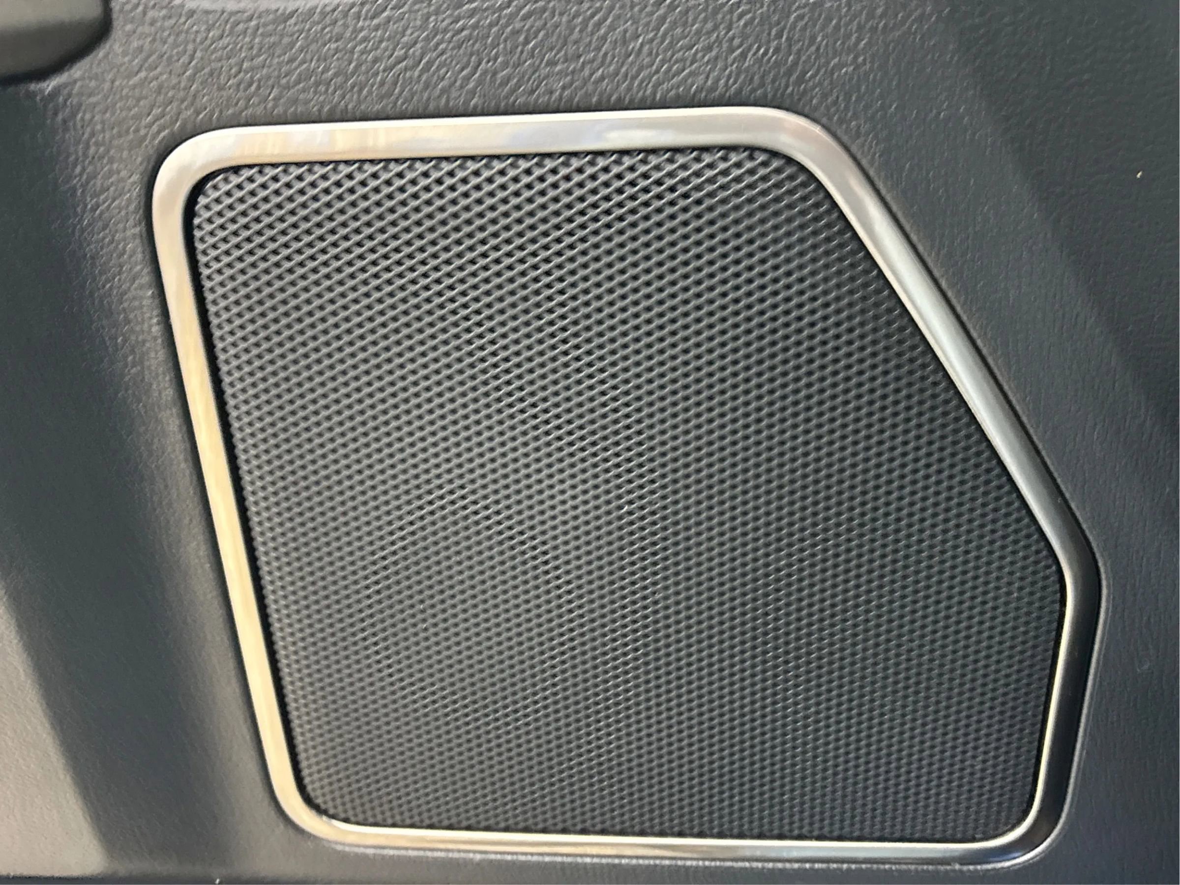 Used 2019 Ford F150 Raptor w/ Equipment Group 802A Luxury image 40