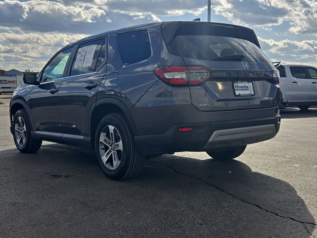 Used 2025 Honda Pilot EX-L image 5