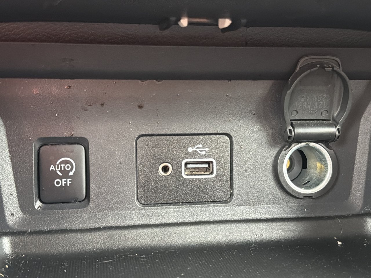 Certified 2025 Nissan Sentra S FWD image 6