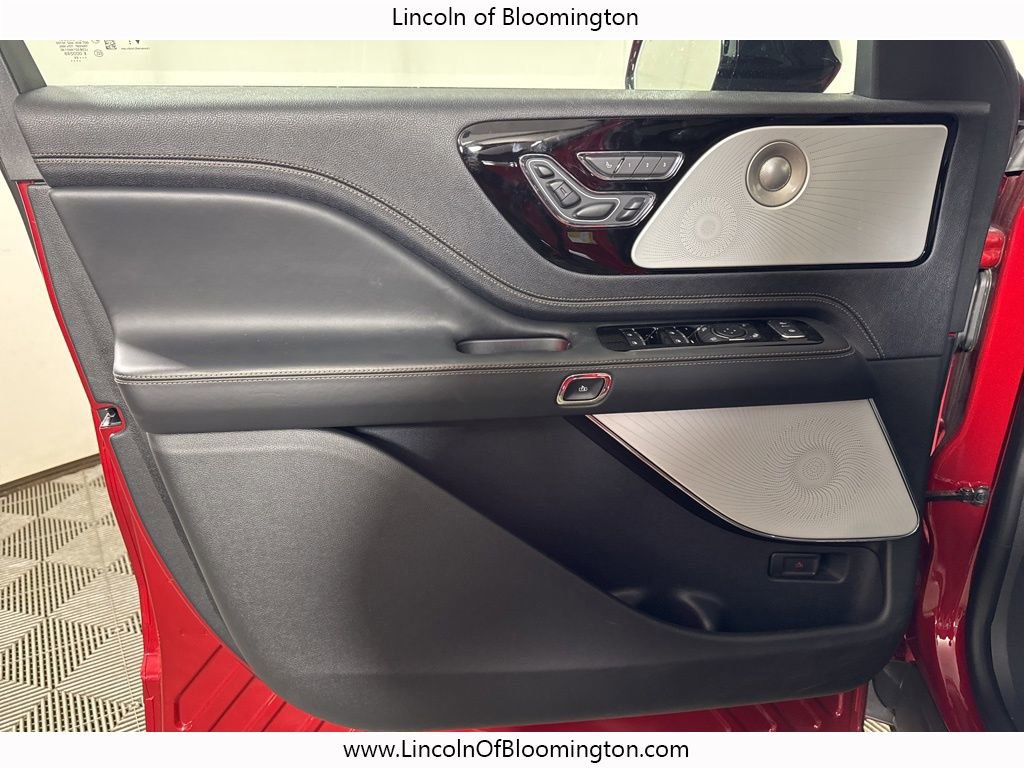 New 2025 Lincoln Aviator Black Label w/ Black Label Special Edition image 60