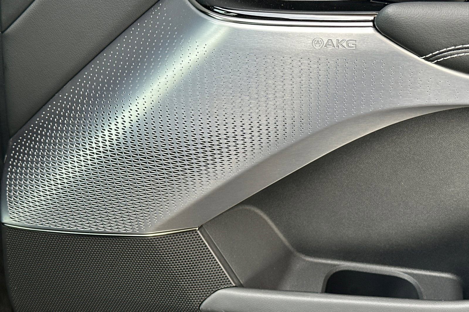 Used 2026 Cadillac Lyriq V w/ LPO, Premium Carpet Package image 23