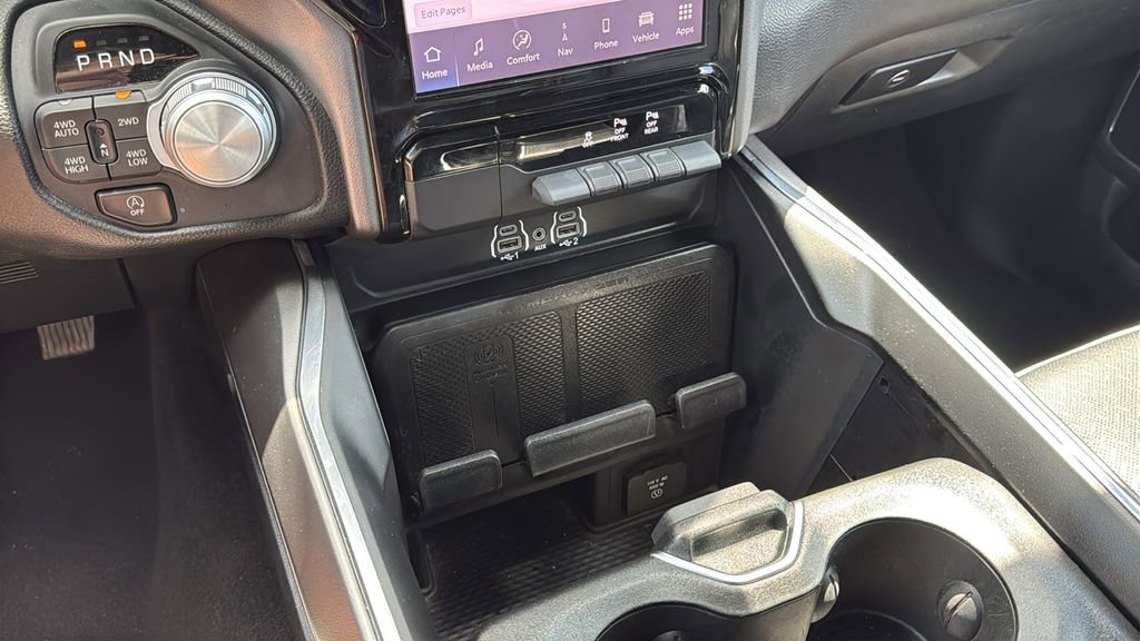 Used 2025 RAM 1500 Laramie image 25