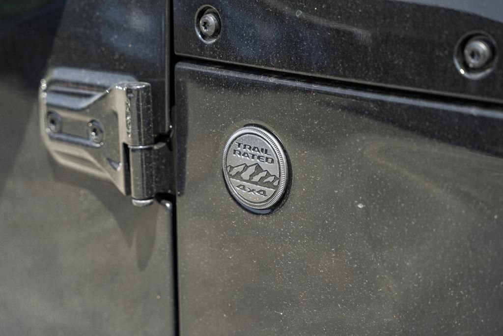 New 2025 Jeep Gladiator Sport AWD/4WD image 15