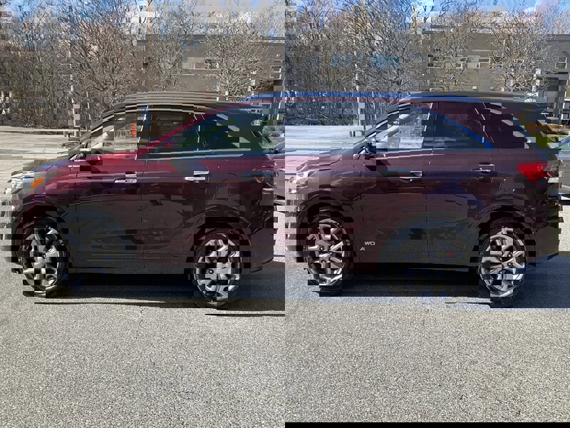 Used 2017 Kia Sorento SX image 8