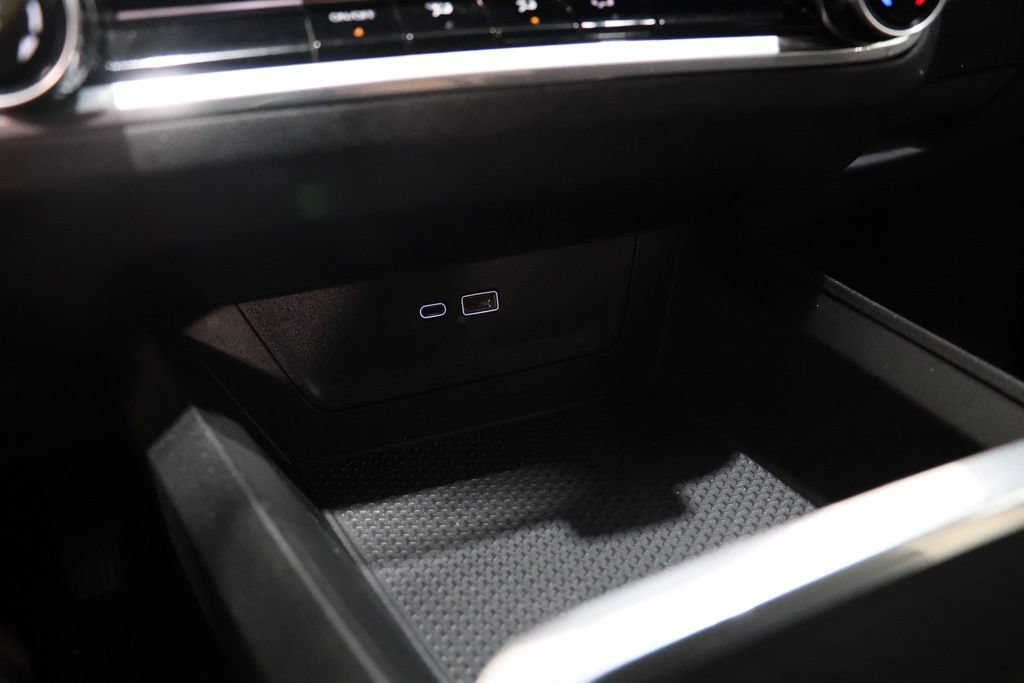 Used 2025 Chevrolet Equinox LT FWD image 26