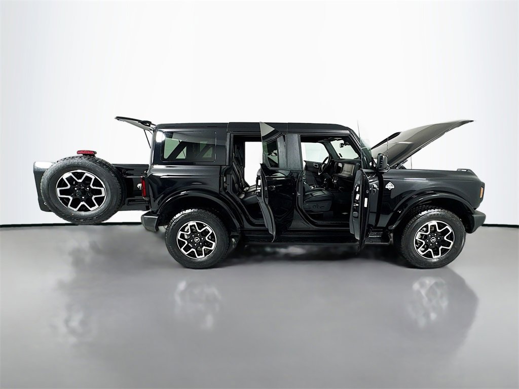 Used 2025 Ford Bronco Outer Banks image 29
