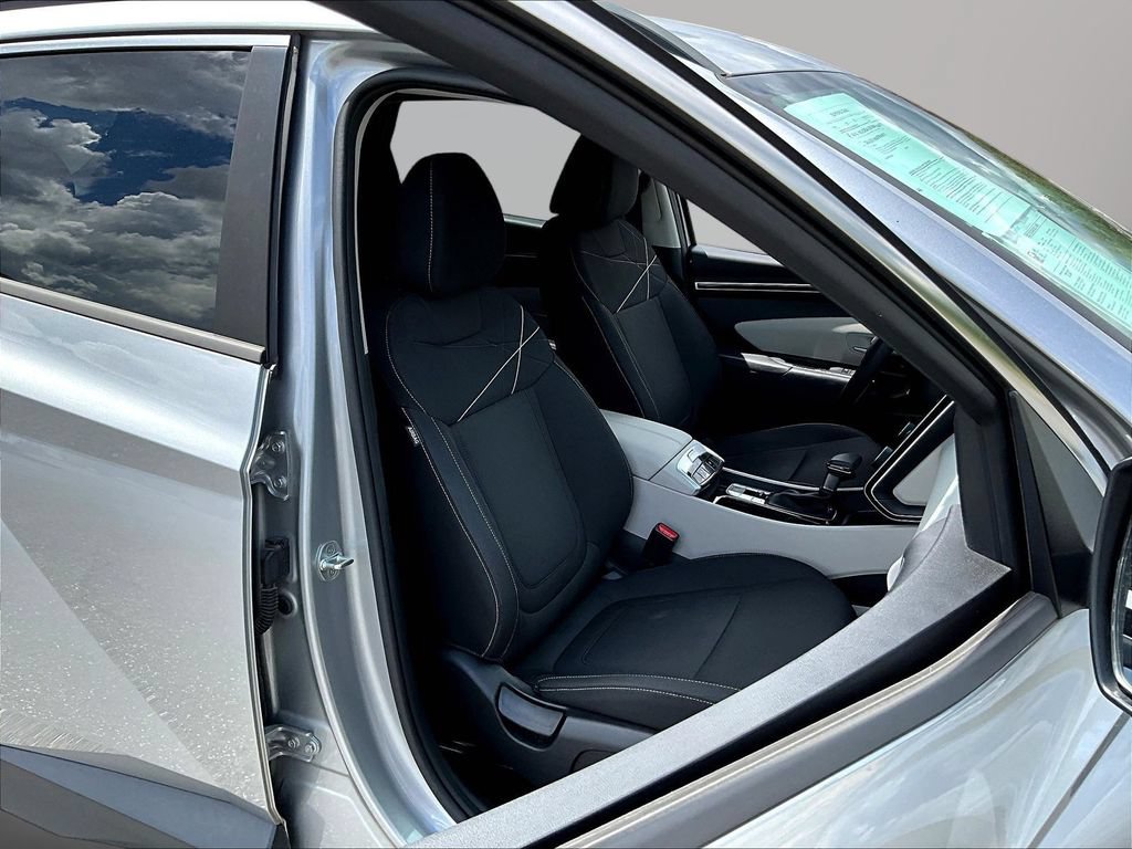 Certified 2022 Hyundai Tucson SEL w/ Cargo Package AWD/4WD image 27