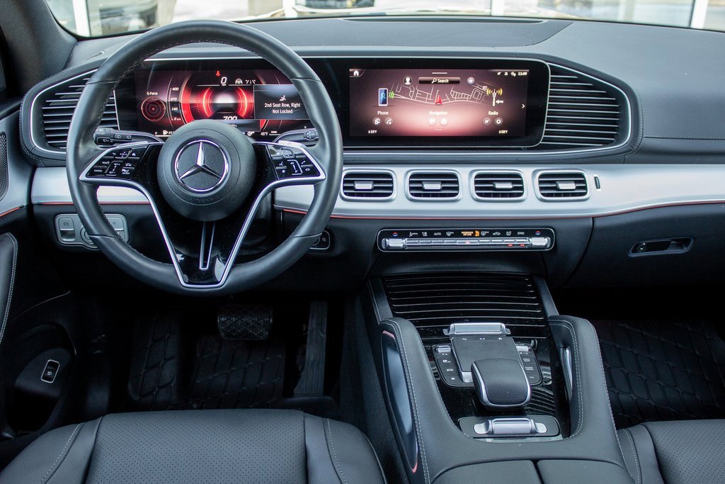 Used 2024 Mercedes-Benz GLS 450 4MATIC image 13