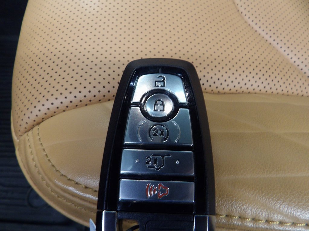 Used 2024 Ford Expedition Platinum image 56