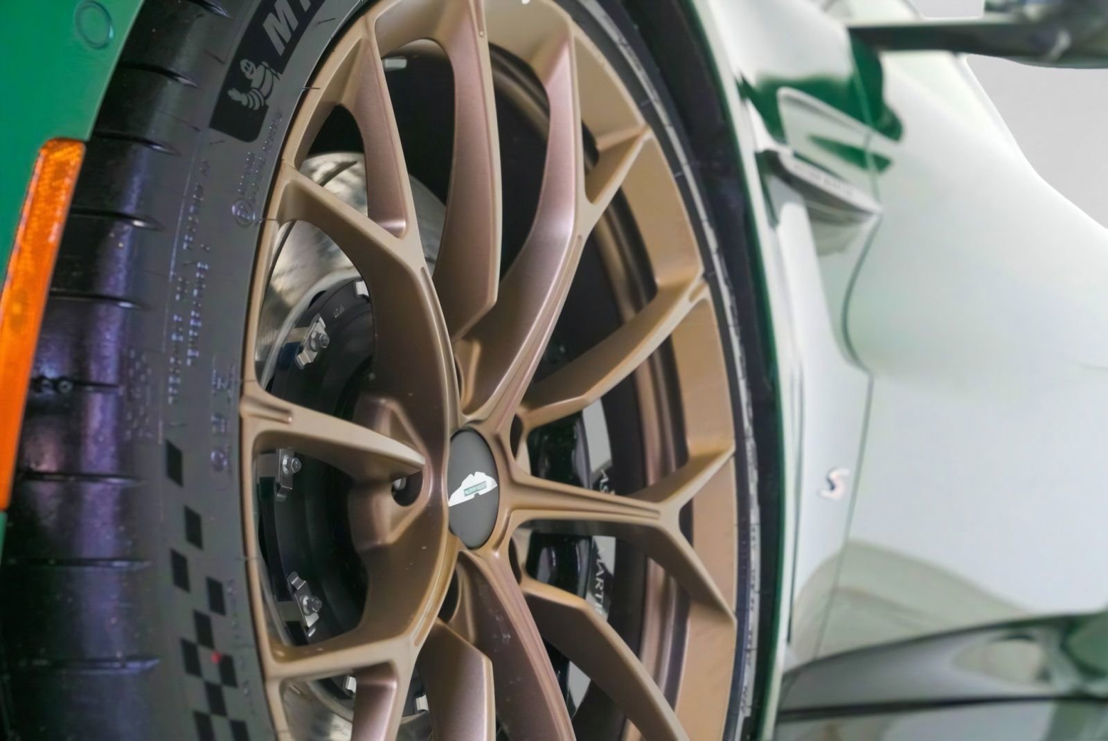 New 2026 Aston Martin V8 Vantage S RWD image 18